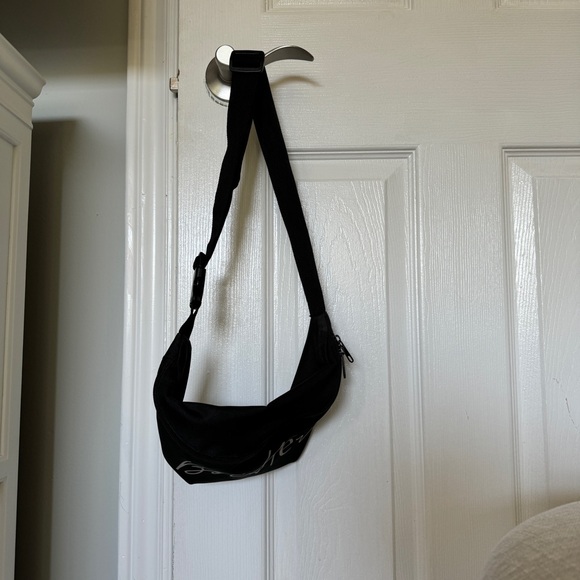 Black Cross Body Fanny Pack - Picture 6 of 6